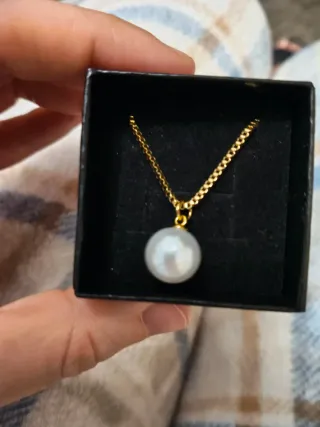 Colgante imitación oro y perla