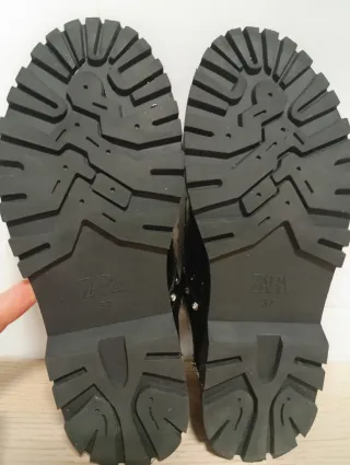 Zapatos Zara charol con pedrería 37