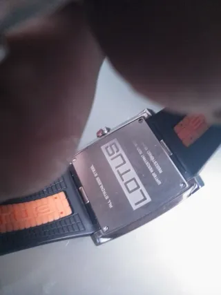 Reloj Lotus Hombre Negro Naranja