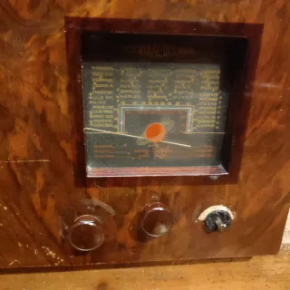 Radio Antigua Le Central des Ondes Madera valvulas