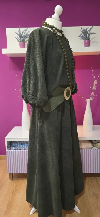 Conjunto falda larga pana verde talla única