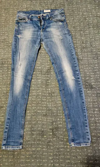 Pantalón vaquero Stradivarius azul