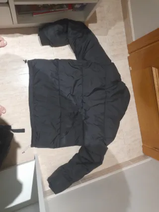 Chaqueta acolchada negra hombre