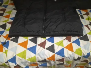 Chaqueta acolchada negra hombre