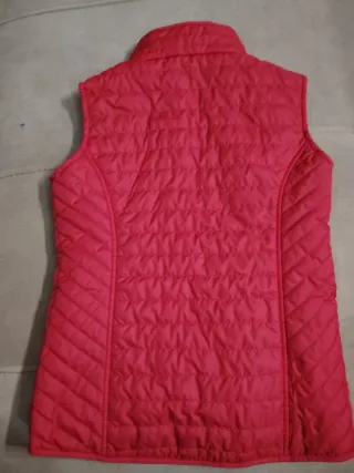 Chaleco acolchado Decathlon rojo Talla 10 años