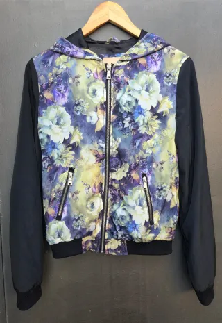 Conjunto Chaqueta y Pantalón T. S-M + camiseta