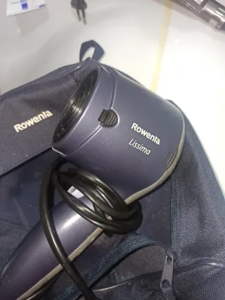 Secador Rowenta Lissima con neceser