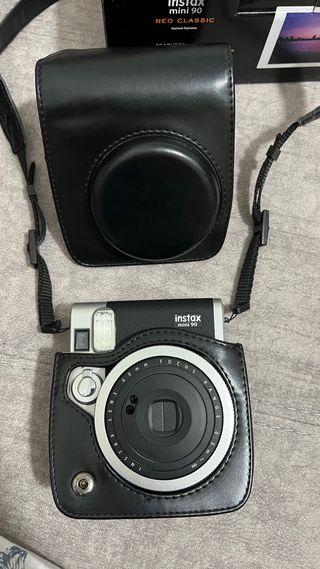 Cámara Fujifilm Instax Mini 90 Neo Classic