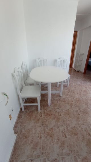 Bonito piso con 3 dormitorios en Almería