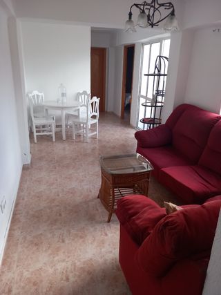 Bonito piso con 3 dormitorios en Almería