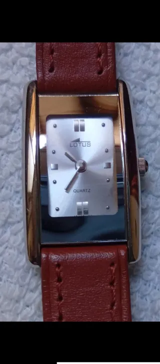 Reloj LOTUS de mujer