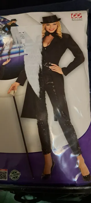 Smoking donna nero per serate speciali