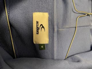 Sudadera Scuffers Azul con Capucha y Bolsillo