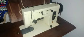 Máquina de coser Singer