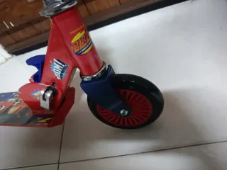 Patinete 2 ruedas nuevo