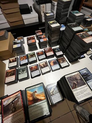 Lotto di 900 carte Magic (in inglese senza ripetizioni)