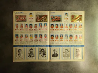 ALBUM FIGURINE PANINI "CALCIATORI 1976-77"