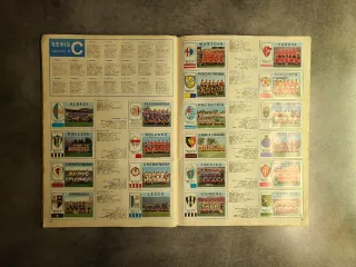 ALBUM FIGURINE PANINI "CALCIATORI 1976-77"