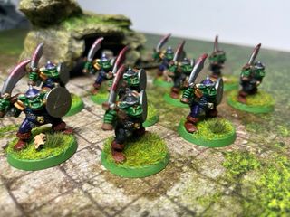 10 Guerreros Orcos Warhammer Espada y Escudo