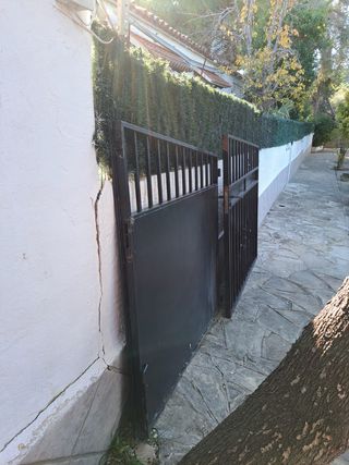 Puerta valla 2 hojas 135x90