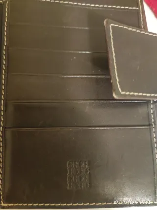 Cartera Carolina Herrera CH Beige y Negra