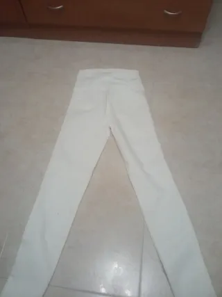 Pantalón blanco