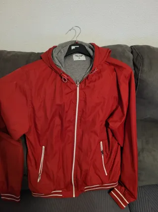 Chaquetas capucha varias