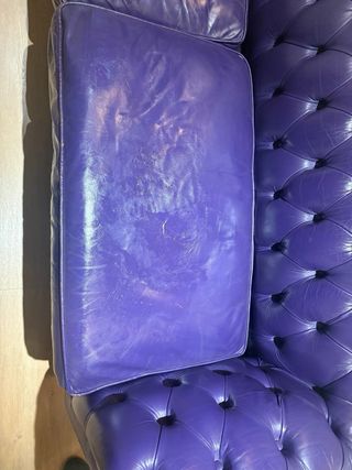 Sofá Chesterfield Piel autentico color morado
