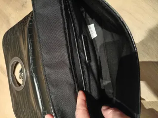 Bolso Zara negro efecto piel cocodrilo