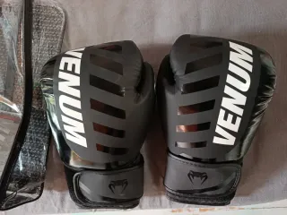 Guantes de boxeo Venum 10 Oz