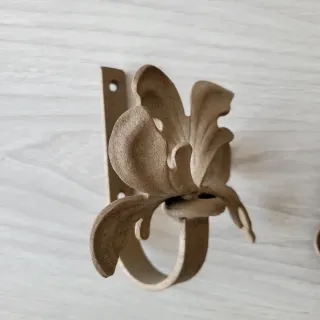 Alzapaños antiguos metal beige y dorado