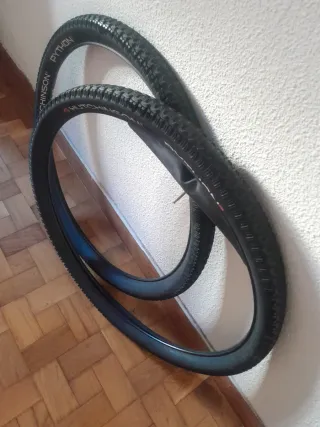 Cubiertas Hutchinson Python 26 (par)