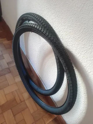 Cubiertas Hutchinson Python 26 (par)