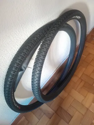 Cubiertas Hutchinson Python 26 (par)