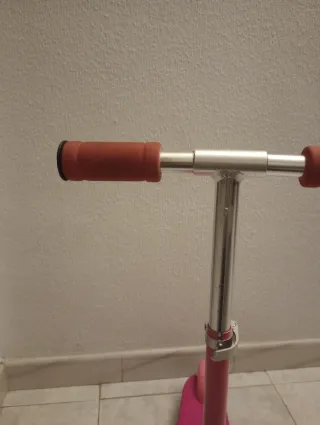 Patinete 3 ruedas rosa Juguettos