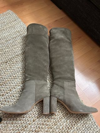 Botas Zara caña alta ,beige oscuro