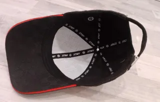 Gorra Gucci Negra con Raya Verde y Roja