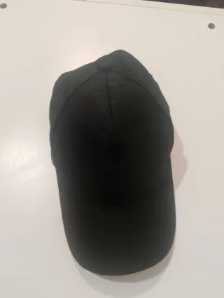 Gorra Gucci Negra con Raya Verde y Roja