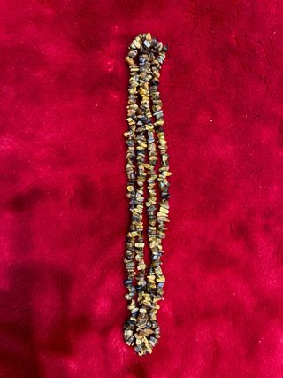 Collar de piedras naturales