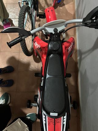 Moto eléctrica infantil BTR MXV M1