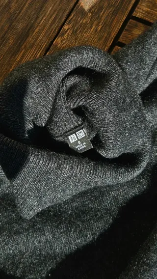 Jersey Uniqlo 100% Cachemira Gris Jaspeado Talla S