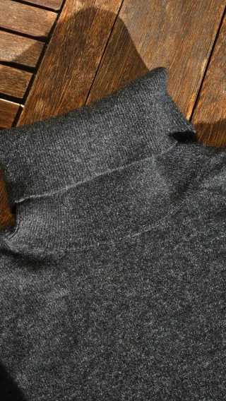 Jersey Uniqlo 100% Cachemira Gris Jaspeado Talla S