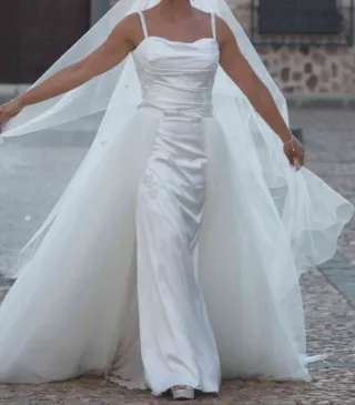 Sobrefalda tul Pronovias