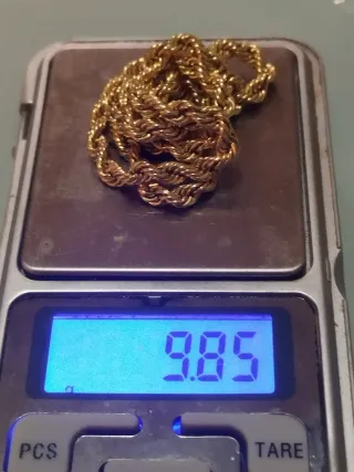 Dos pulseras de oro de 18k
