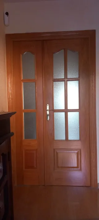 Puerta roble claro doble hoja cristal  madera