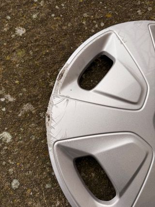 Tapacubos Ford Transit (4 unidades)