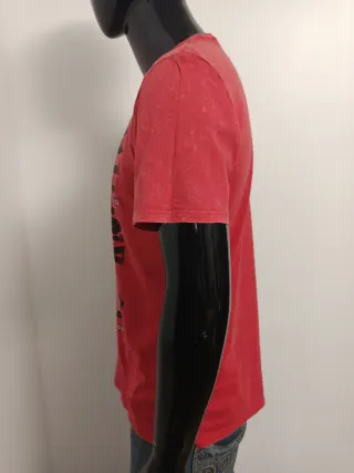 Camiseta Guess Roja Estampada