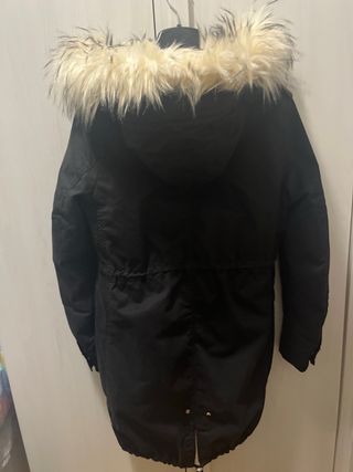 Parka Negra Bershka Talla M