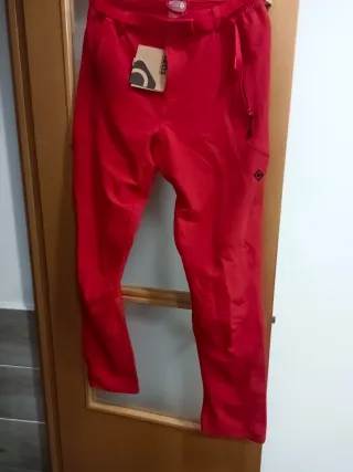 Pantalones de montaña IZAS rojos