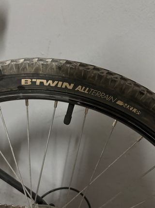 Bicicleta BTWIN azul y negra